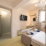 Casa de Férias Azallea By Mykonian Kazarte